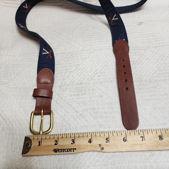 University of Virginia Leather Man Ltd navy belt.  Men's size 44. - Picture 6 of 12